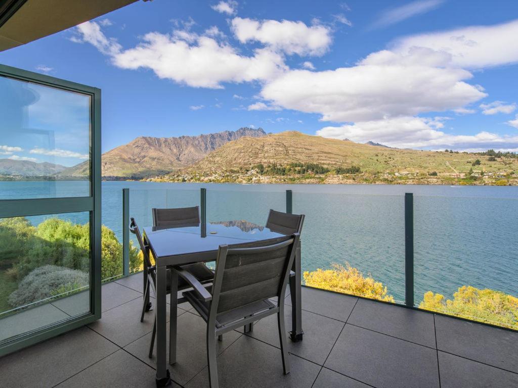 Lakefront Living At Remarkables Retreat Queenstown Eksteriør bilde